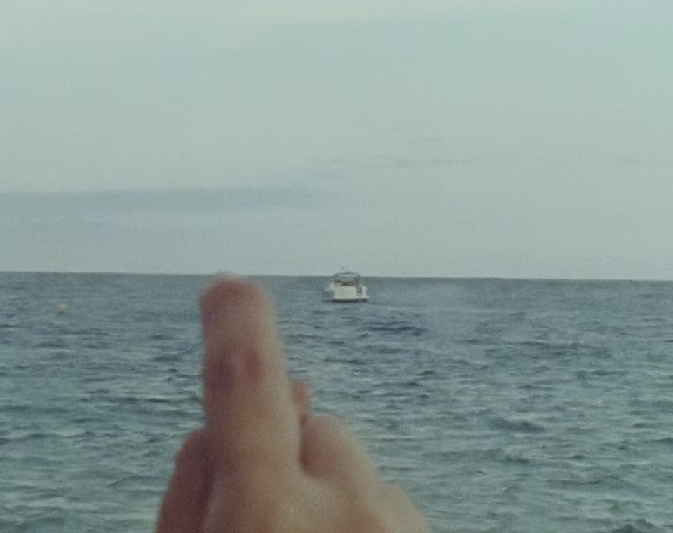 El Mar peino a la orilla