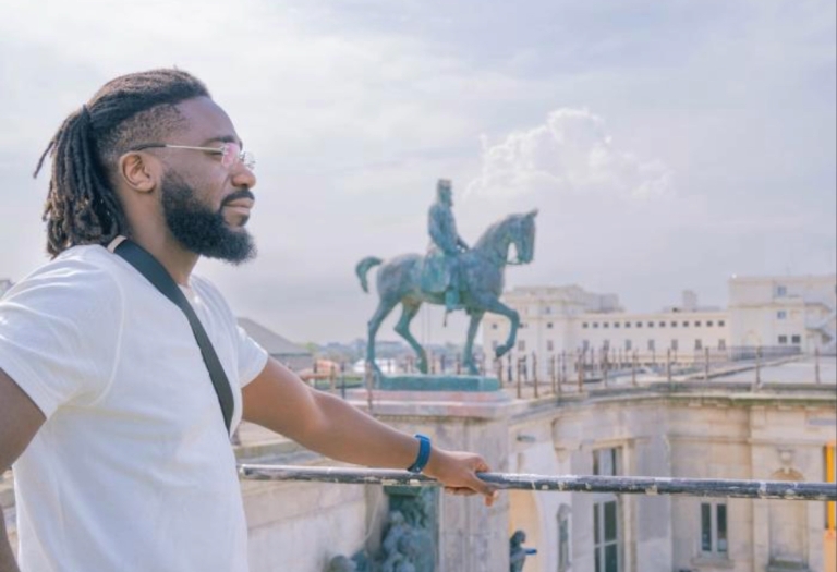 Don Pandzou (Charlotte Logghe)