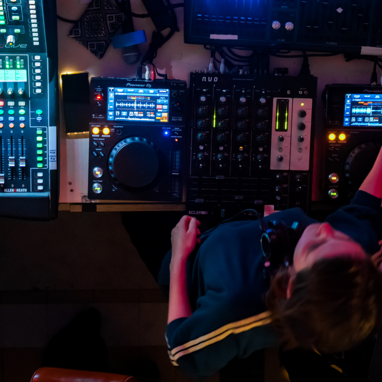 DJ set Sanne - © Yvan Mahieu